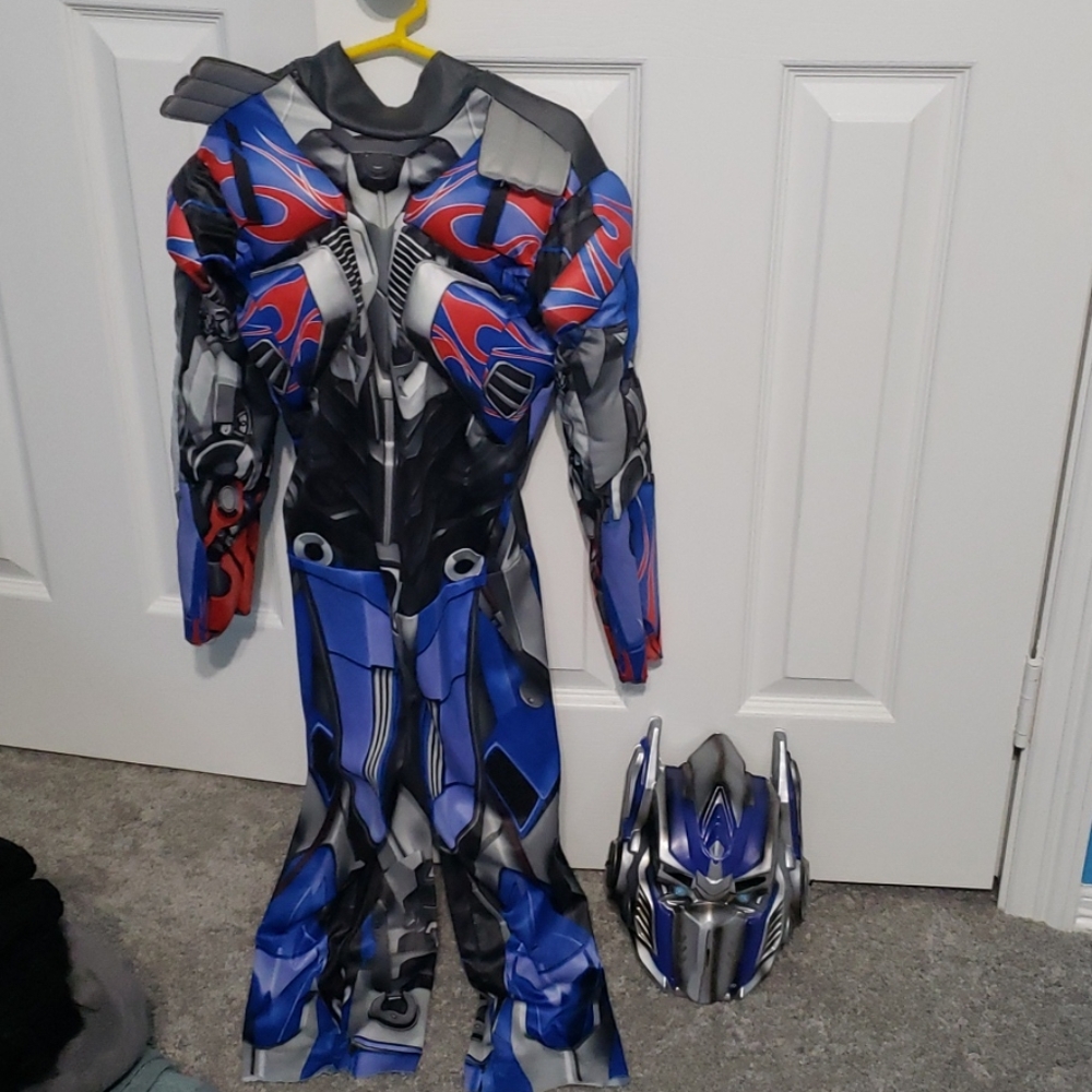 Halloween costume Optimus Prime
